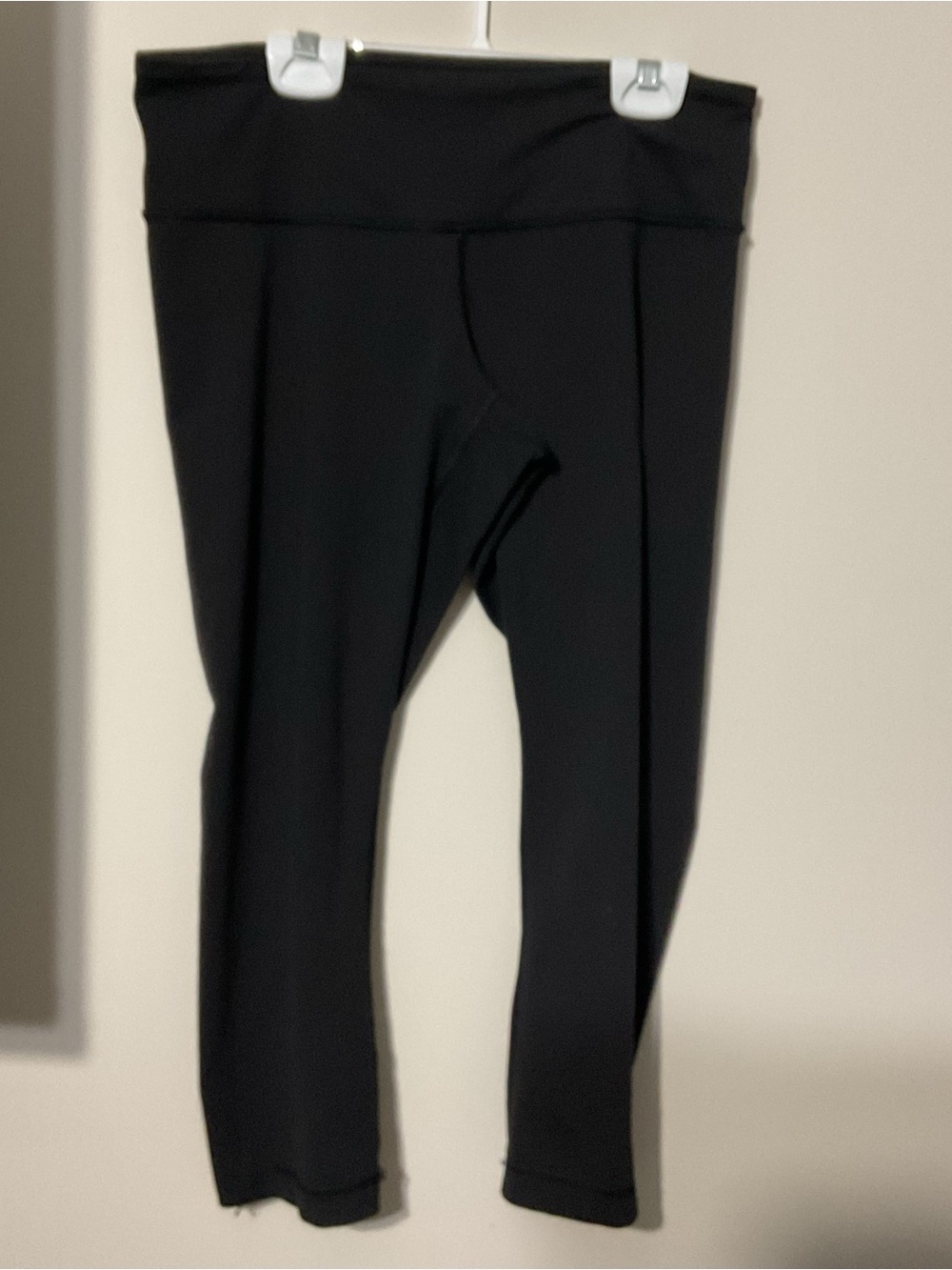 lululemon athletica Black High-Rise Athletic Capris